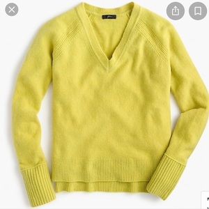 J Crew - Soft Yarn V Neck Sweater 🍋